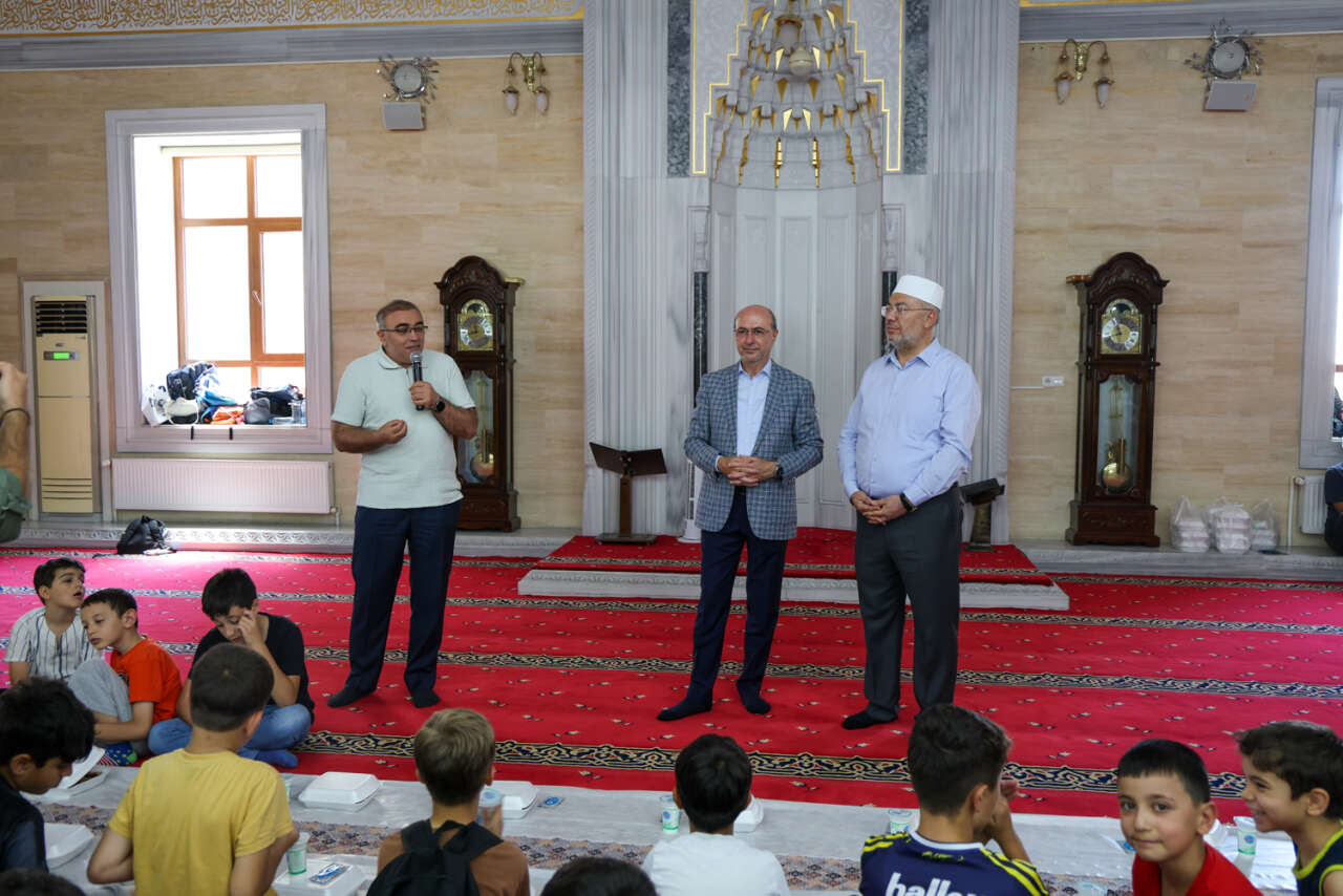 Konya’da yaz coşkusu! Başkan Pekyatırmacı Kur’an Kurslarında çocuklarla buluştu 10